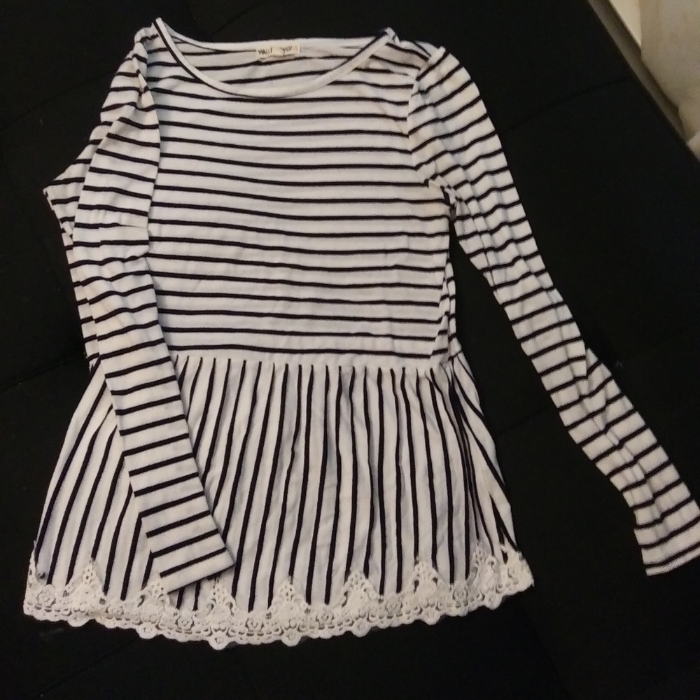 Wallflower Long Sleeve Blouse